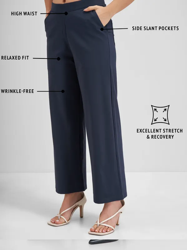 Tokyo Talkies Women Navy Blue Solid Wide Leg Regular Trouser