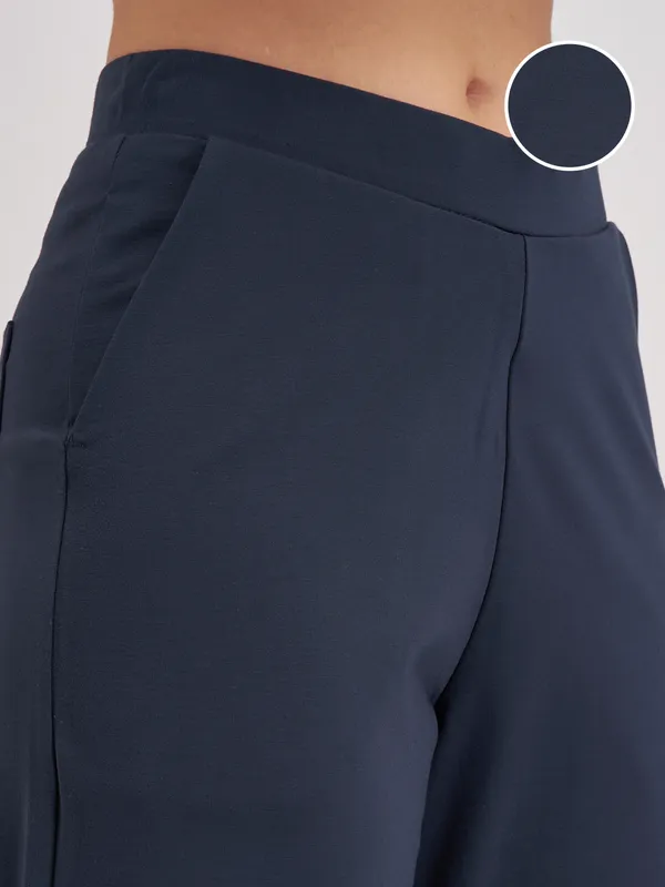 Tokyo Talkies Women Navy Blue Solid Wide Leg Regular Trouser