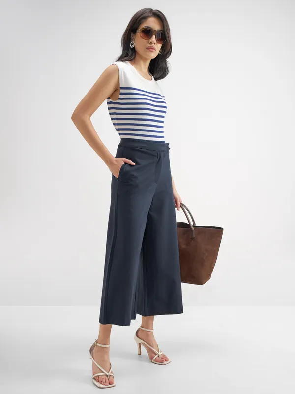 Solid Wide Leg Regular Trouser