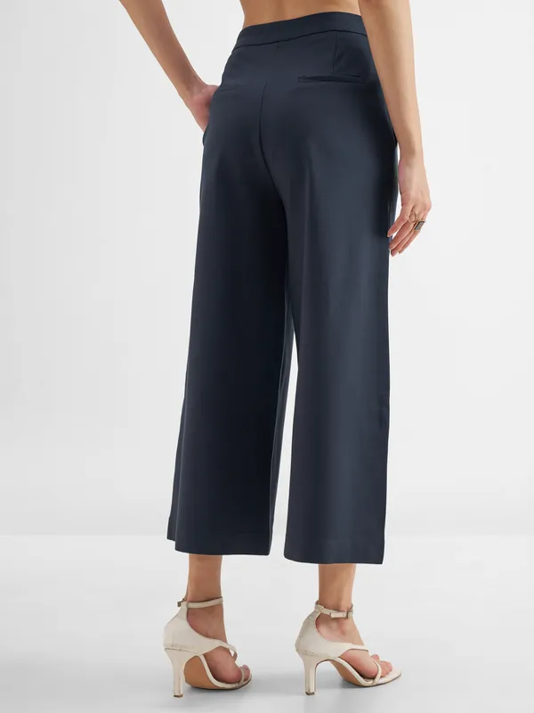 Solid Wide Leg Regular Trouser