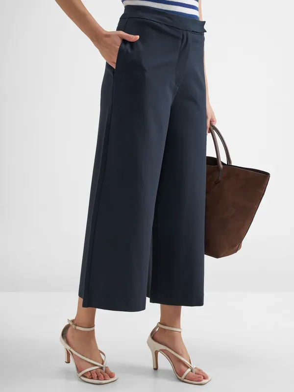 Solid Wide Leg Regular Trouser