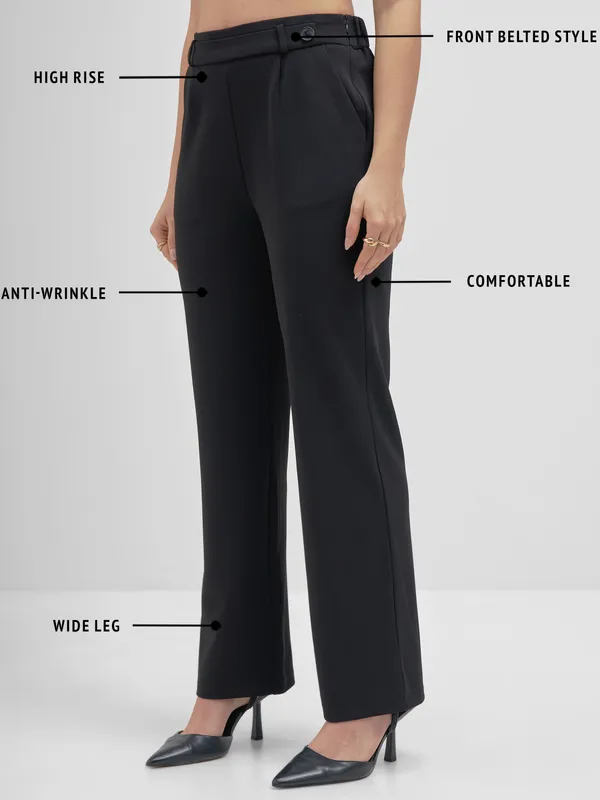 Tokyo Talkies Women Black Solid Straight Fit Regular Trouser