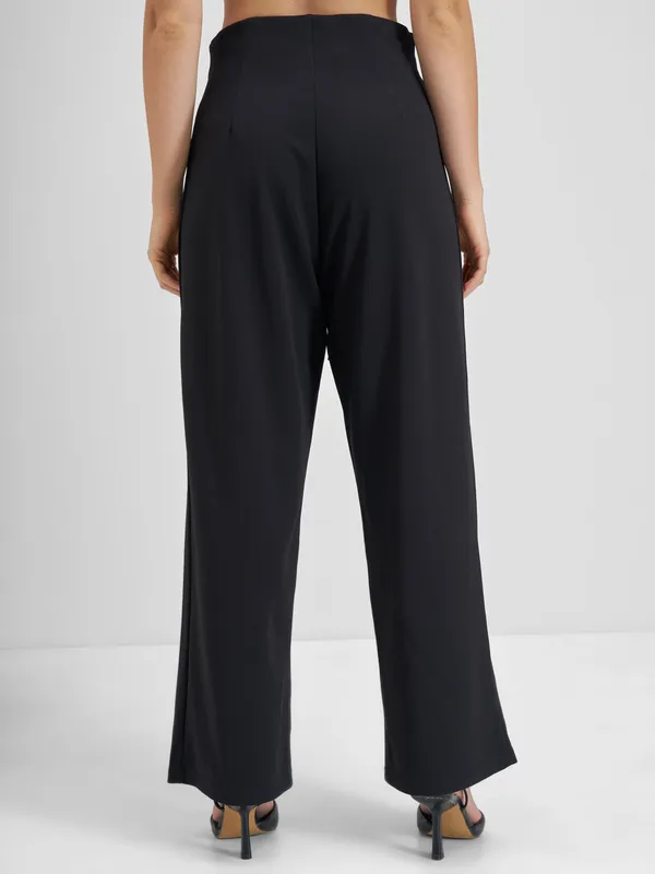 Tokyo Talkies Women Black Solid Wide Leg Regular Trouser