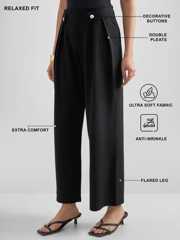 Tokyo Talkies Women Black Solid Wide Leg Regular Trouser