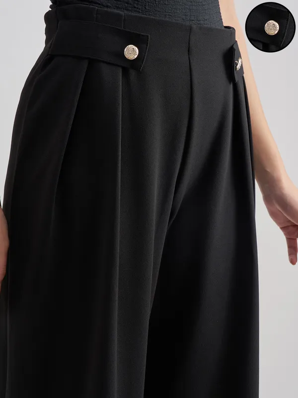 Tokyo Talkies Women Black Solid Wide Leg Regular Trouser
