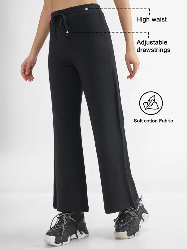 Tokyo Talkies Women Black Solid Wide Leg Regular Trouser