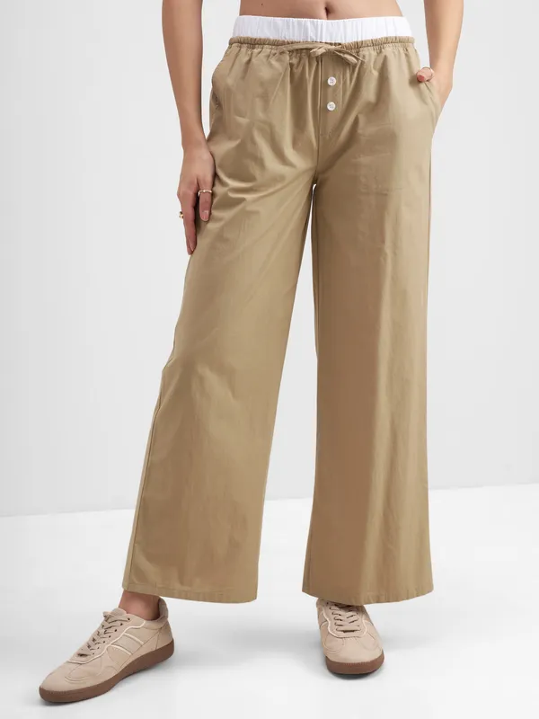 Tokyo Talkies Women Beige Solid Straight Fit Regular Trouser