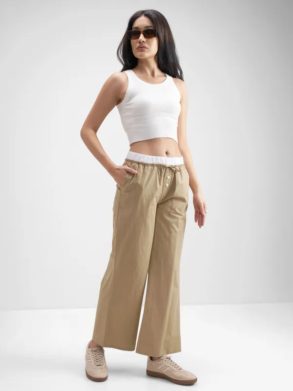 Tokyo Talkies Women Beige Solid Straight Fit Regular Trouser