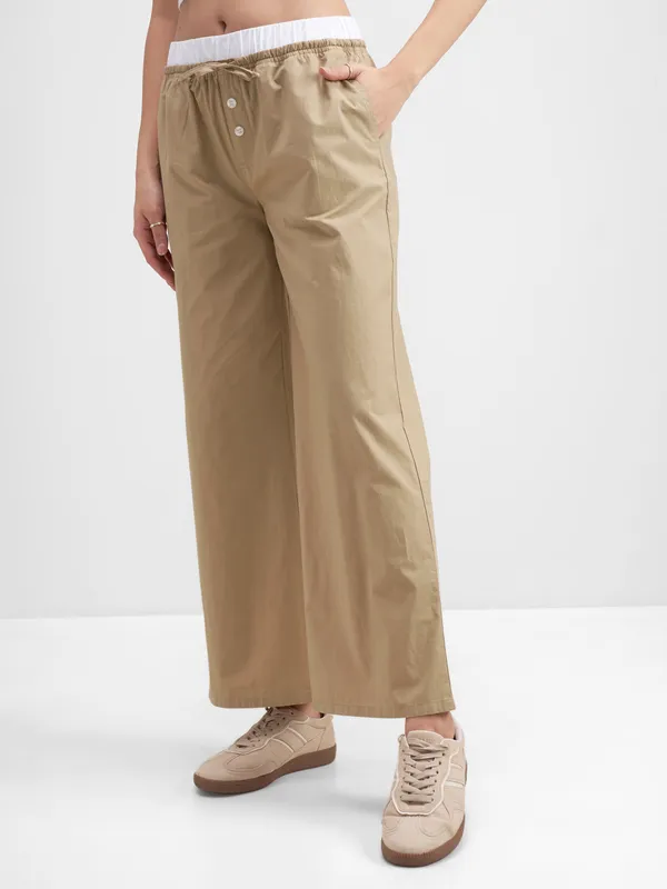 Tokyo Talkies Women Beige Solid Straight Fit Regular Trouser
