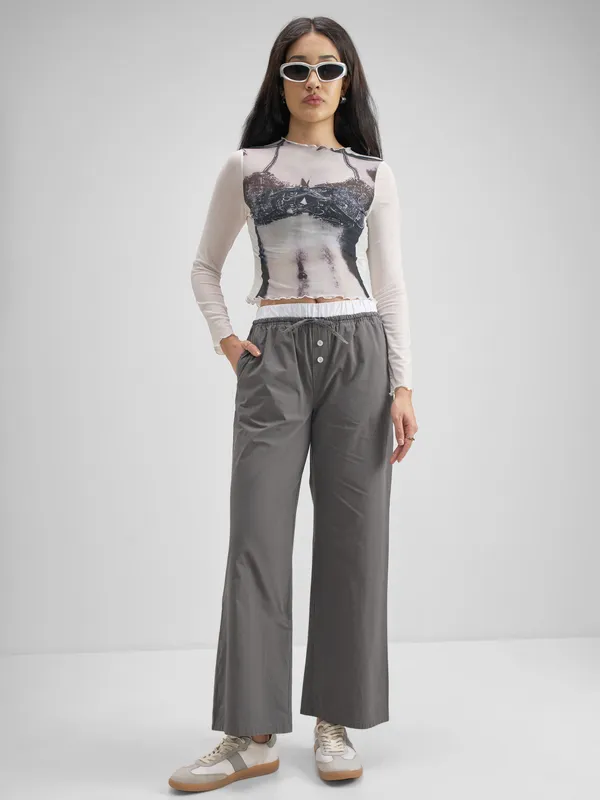 Solid Straight Fit Regular Trouser