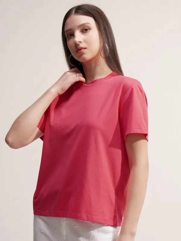 Tokyo Talkies Women Pink Solid Round Neck T-Shirt