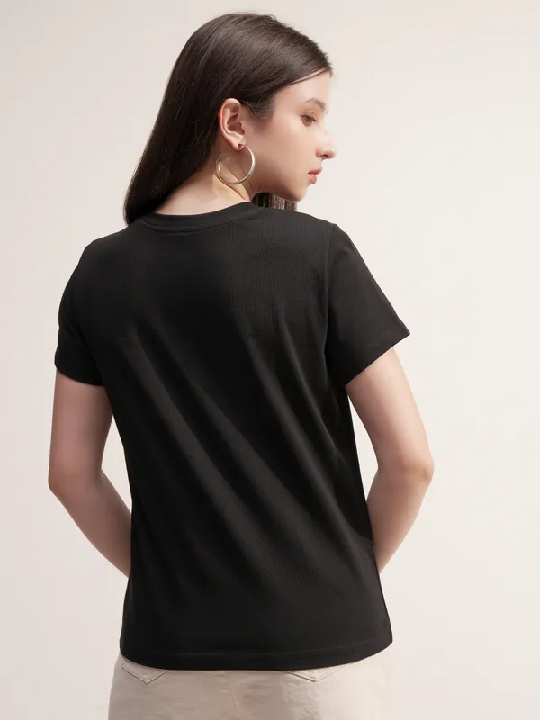 Tokyo Talkies Women Black Applique Round Neck T-Shirt