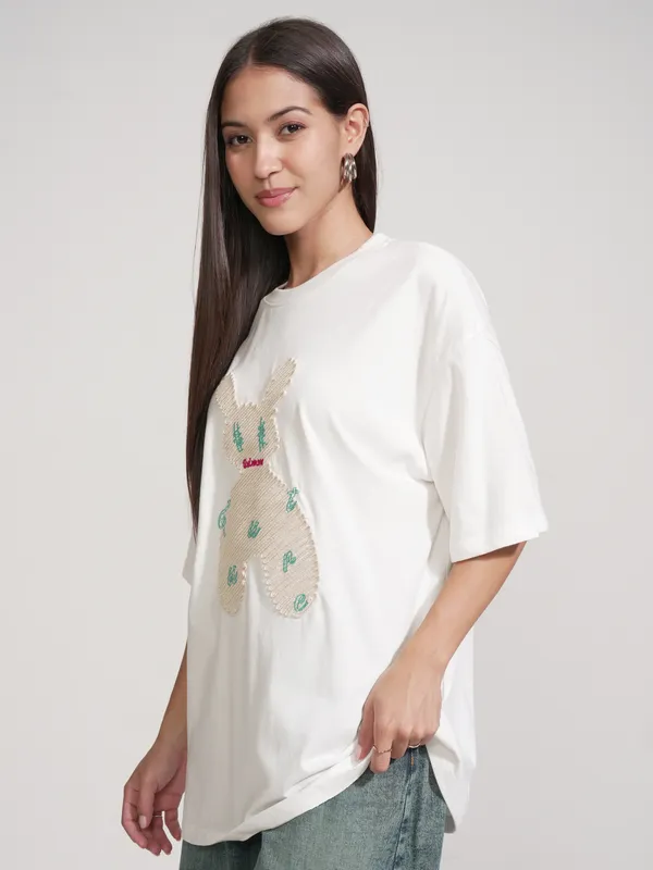 Tokyo Talkies Women White Applique Round Neck Oversized Fit T-Shirt