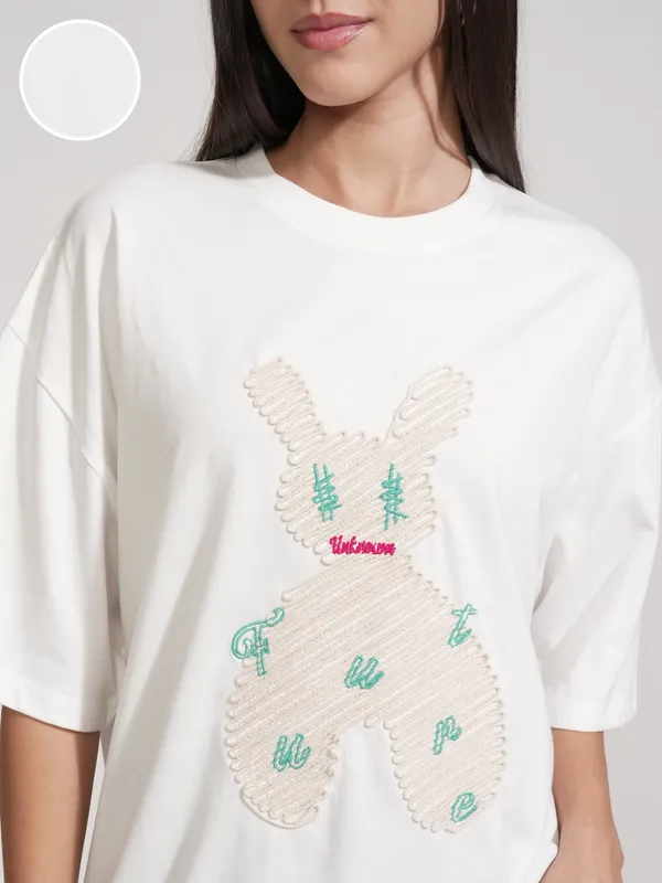 Tokyo Talkies Women White Applique Round Neck Oversized Fit T-Shirt