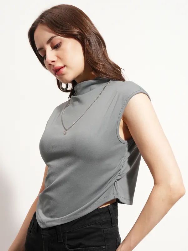 Tokyo Talkies Women Grey Solid Round Neck T-Shirt