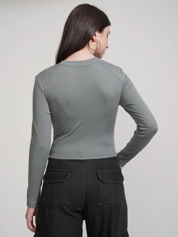 Tokyo Talkies Women Grey Solid Round Neck T-Shirt