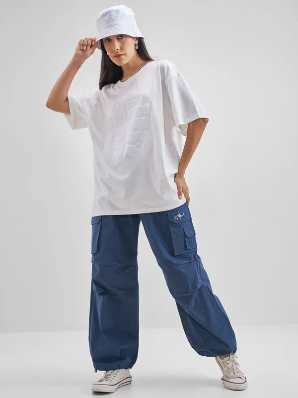 Street By Tokyo Talkies Women White Applique Round Neck Oversized Fit T-Shirt