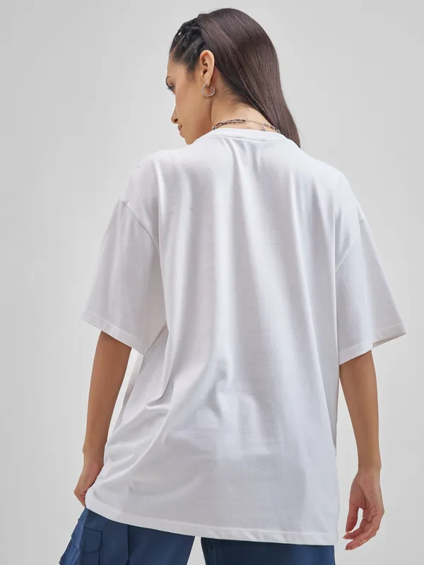 Street By Tokyo Talkies Women White Applique Round Neck Oversized Fit T-Shirt