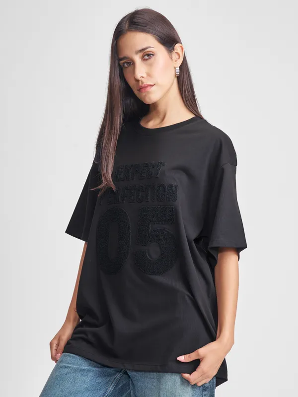 Tokyo Talkies Women Black Applique Round Neck Oversized Fit T-Shirt
