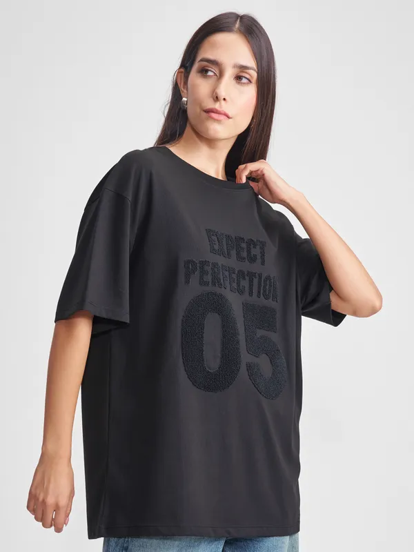 Tokyo Talkies Women Black Applique Round Neck Oversized Fit T-Shirt