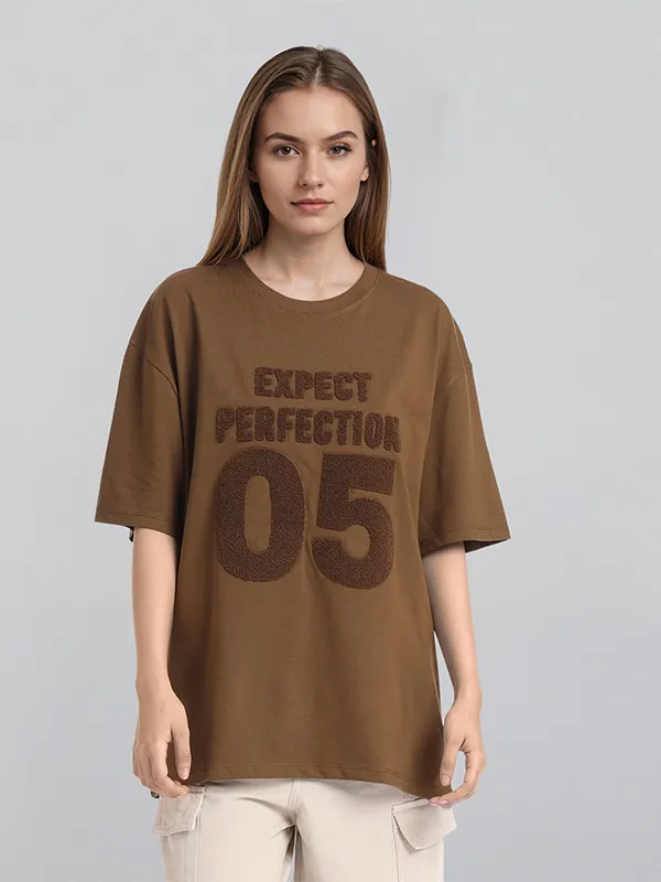 Street By Tokyo Talkies Women Brown Applique Round Neck Oversized Fit T-Shirt
