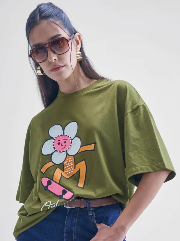 Street By Tokyo Talkies Women Olive Printed Round Neck Oversized Fit T-Shirt