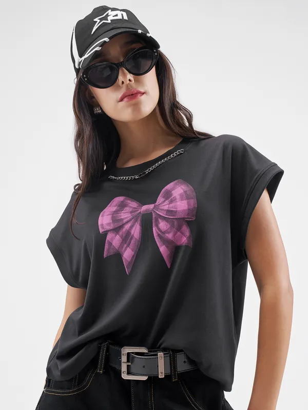 Street By Tokyo Talkies Women Black Printed Round Neck T-Shirt