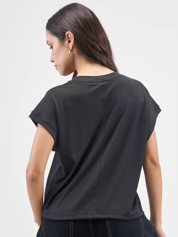 Street By Tokyo Talkies Women Black Printed Round Neck T-Shirt