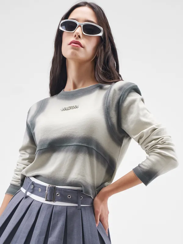 Street By Tokyo Talkies Women Beige Solid Round Neck T-Shirt