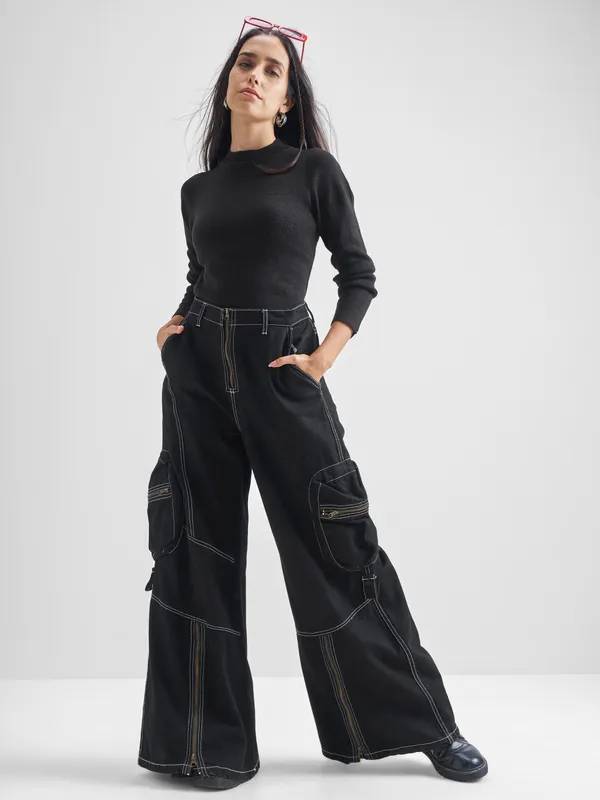  Tokyo Talkies Women Black Round Neck Sweaters