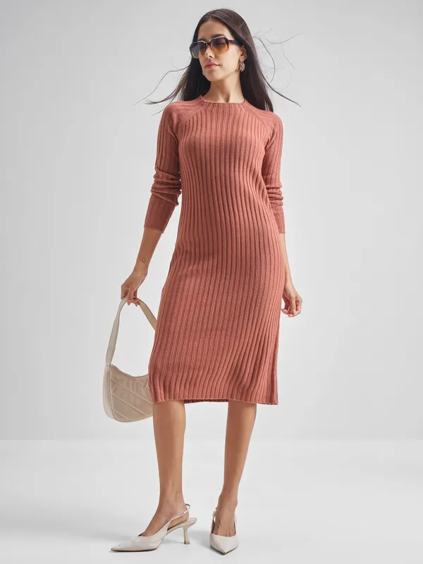 Women Solid Sweaters