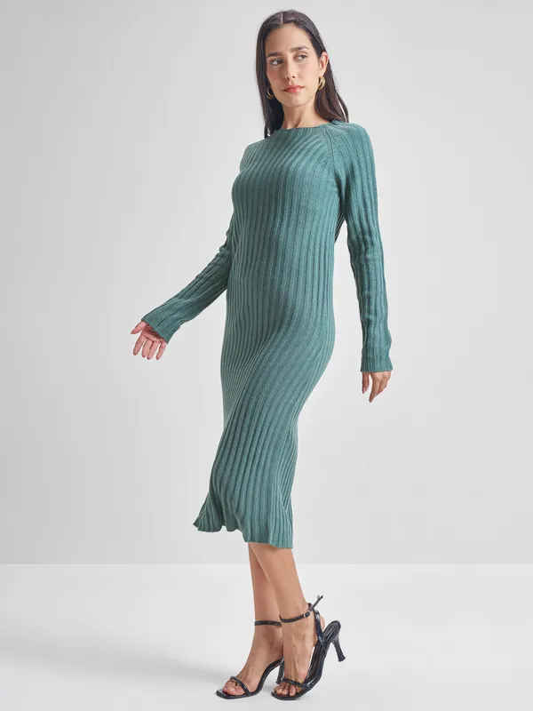 Tokyo Talkies Women Green Round Neck Sweaters