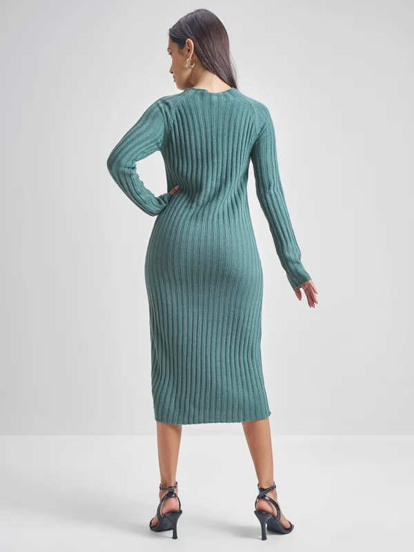  Tokyo Talkies Women Green Round Neck Sweaters