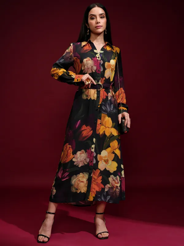 Vishudh Women Black Printed Shirt Dress