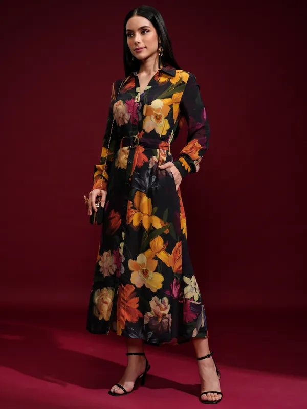 Vishudh Women Black Printed Shirt Dress