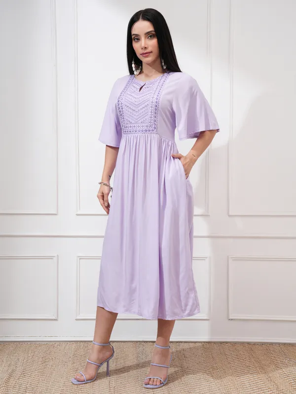 Vishudh Women Lavender Printed Fit And Flare Dress