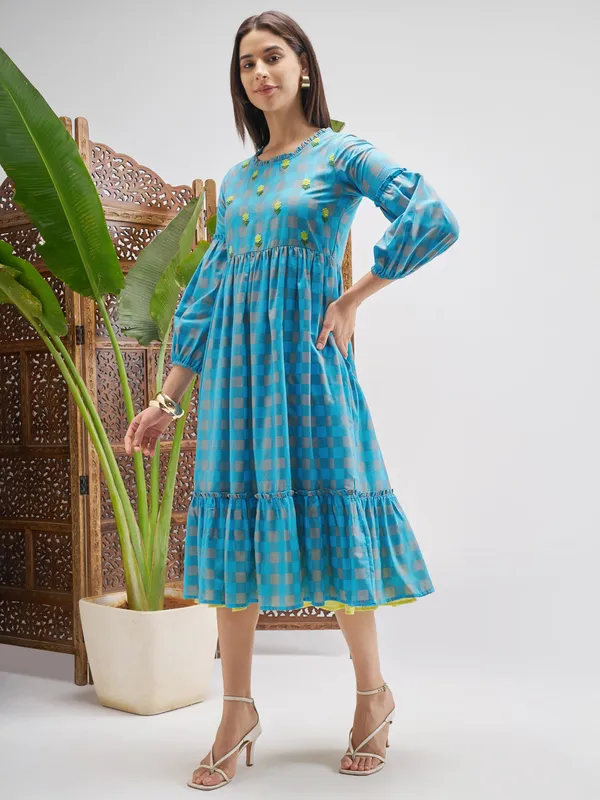 Vishudh Women Blue Checked Fit and Flare Dress