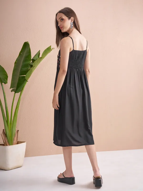 Vishudh Women Black Embroidered Fit and Flare Dress