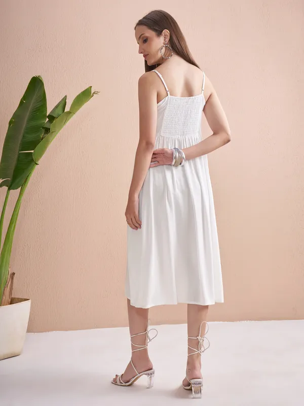 Vishudh Women Off White Embroidered Fit and Flare Dress