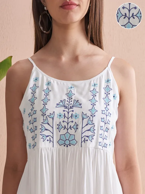 Vishudh Women Off White Embroidered Fit and Flare Dress