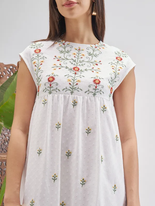 Vishudh Women Off White Embroidered Fit and Flare Dress