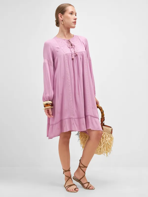 Vishudh Women Mauve Embroidered A-Line Dress