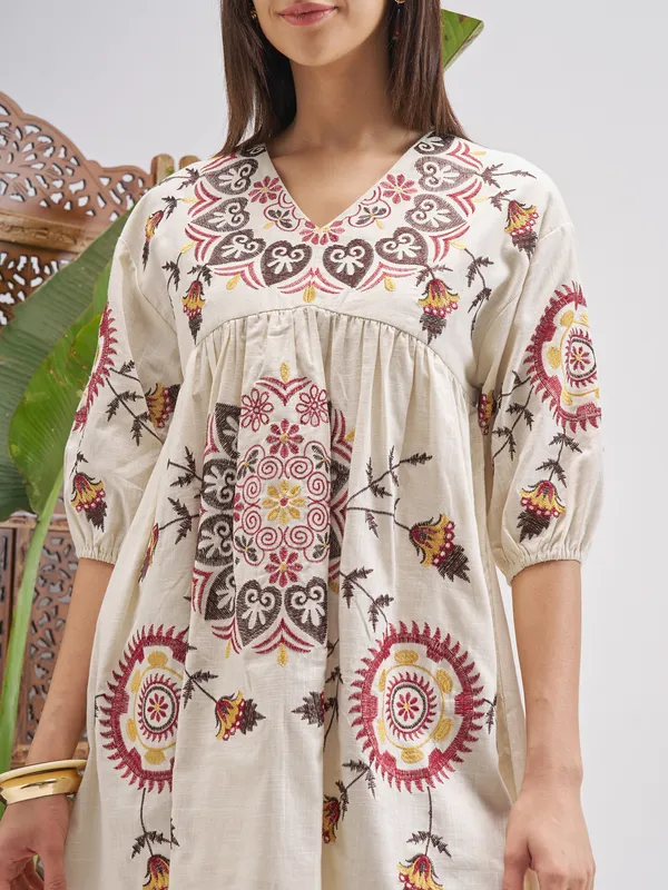 Vishudh Women Off White Printed Fit and Flare Dress