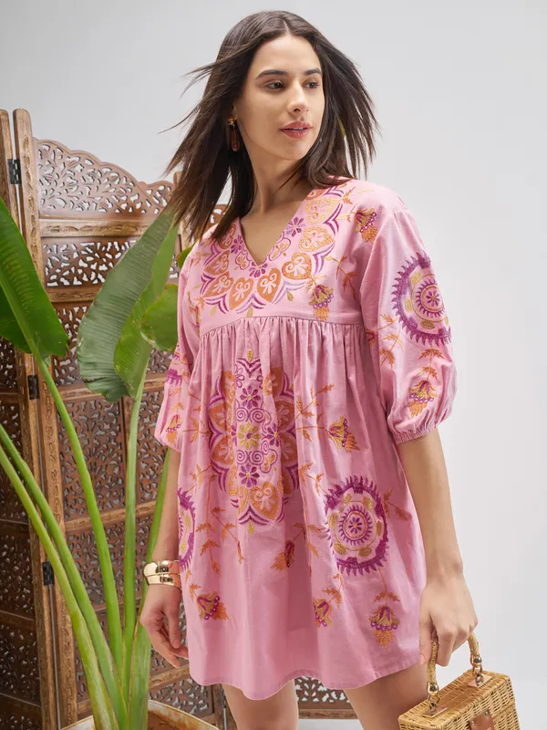 Vishudh Women Pink Printed Fit and Flare Dress