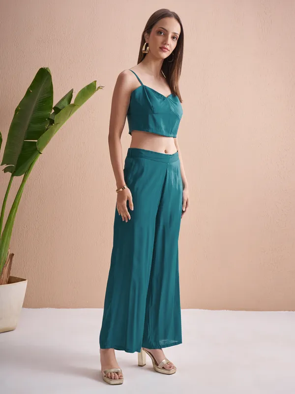 Vishudh Women Blue Top With Palazzos