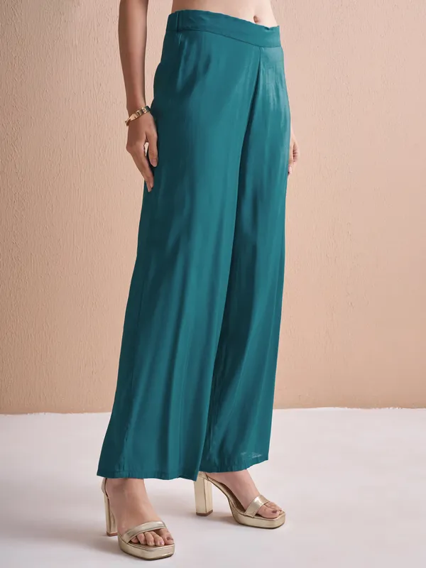 Vishudh Women Blue Top With Palazzos