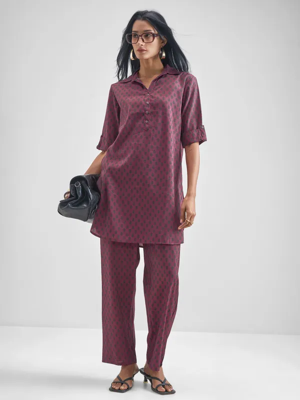 Vishudh Women Burgundy Tunic With Trouser Co-Ords
