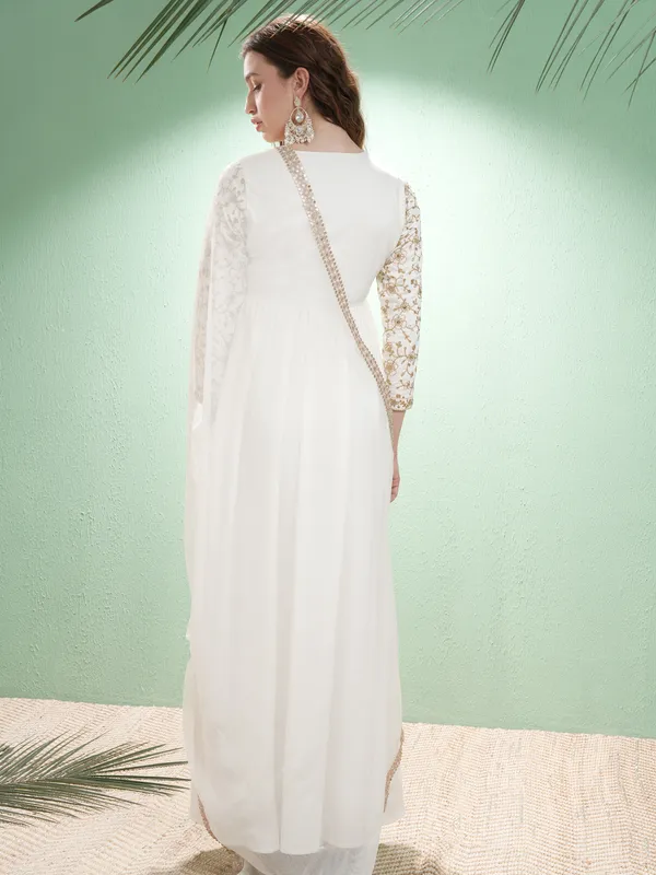 Vishudh Women Off White Embroidered Maxi Dress