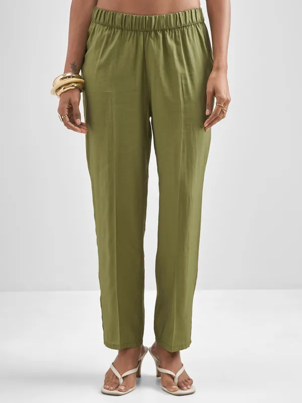 Vishudh Women Green Kurta With Trouser And Dupatta