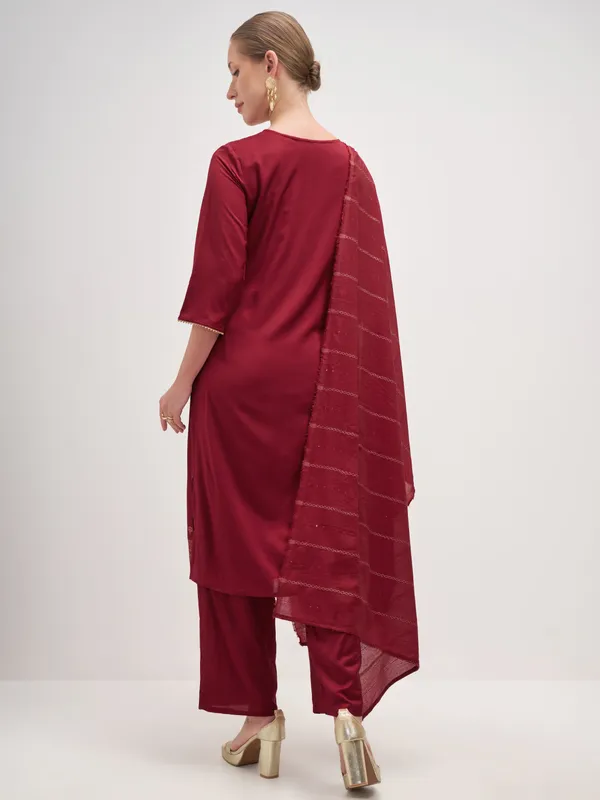 Vishudh Women Maroon Embroidered Kurta And Trouser With Dupatta